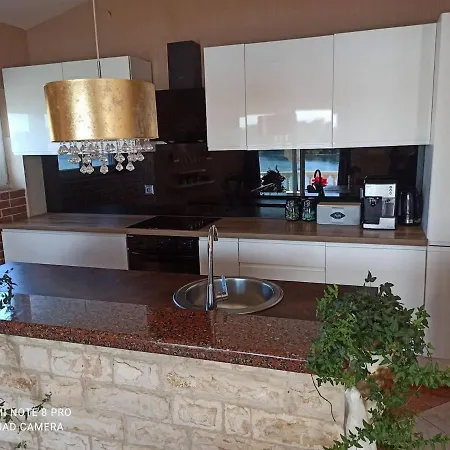 Zara Home Apartmán Pašman